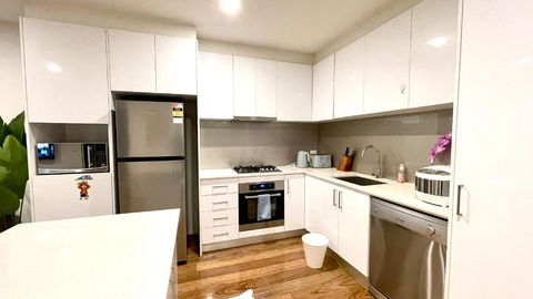 Preston Spacious 2BRM Apartment Free Parking Wi-Fi - Accommodation Port Macquarie 3