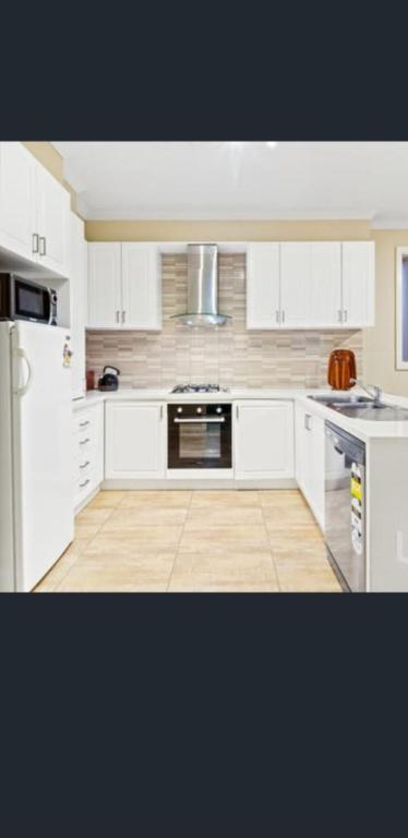 Private Room2 20 Minute CBD And Airport - Accommodation Port Macquarie 0