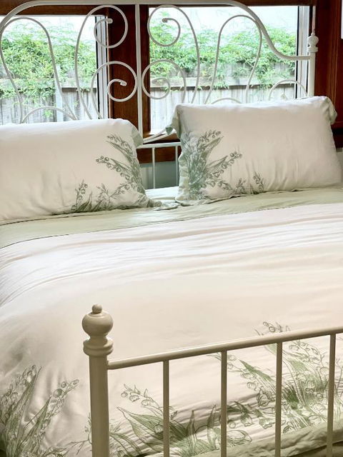 Private Bath Ensuite Room Eastwood/MQ Uni Park - Accommodation Port Macquarie 0
