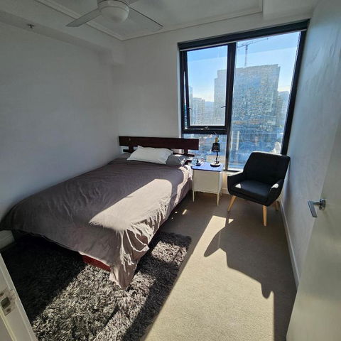 Private Bedroom & Bathroom In Shared Inner Brisbane Apartment - Accommodation Port Macquarie 2