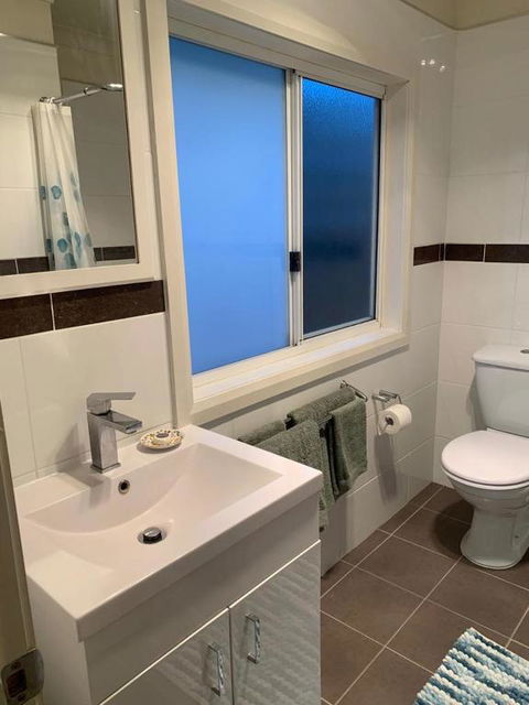 Private Room With Ensuite - Accommodation Port Macquarie 3