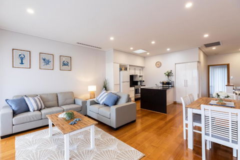 Promenade Unit 4 - Accommodation Port Macquarie 0