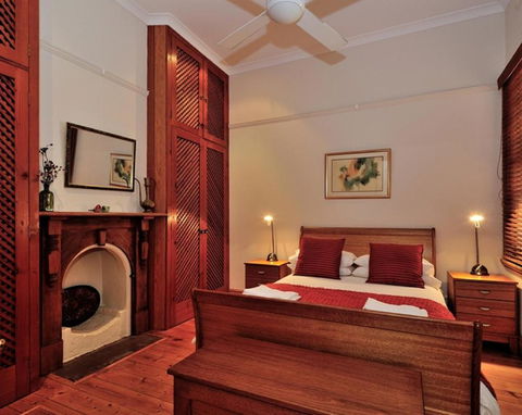 Pure Gold - Heritage 2 Bedroom Terraced Cottage - Accommodation Port Macquarie 2
