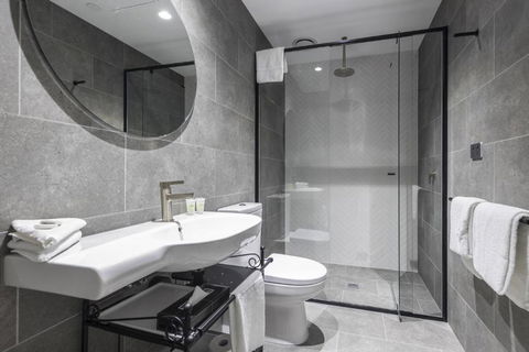 Q Squared Serviced Apartments - Accommodation Port Macquarie 3