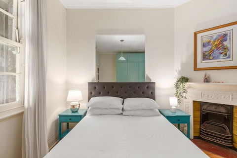 Quaint 3-Bed Heritage Home In The Heart Of Sydney - Accommodation Port Macquarie 0