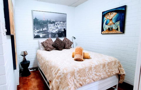 Quaint & Tranquil Subiaco 1 Bedroom Apartment - Accommodation Port Macquarie 0