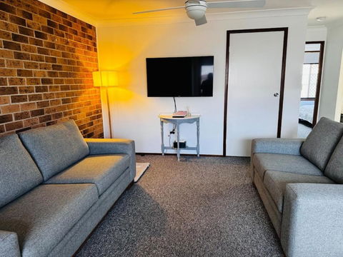 Quiet, 2bdrm Retreat In Tamworth - Accommodation Port Macquarie 0