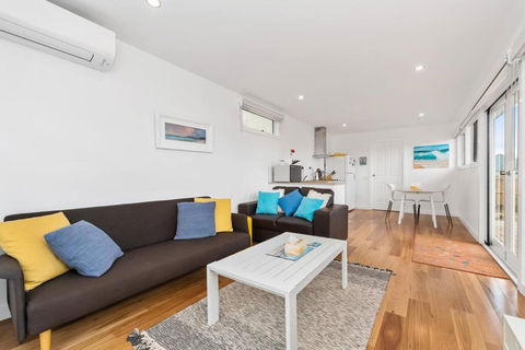 Quiet, Luxurious Guest House - Couples Retreat - Accommodation Port Macquarie 3