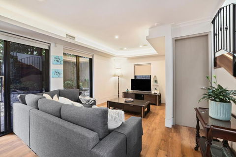 Ra Wonga - Queenscliff Beach House - Accommodation Port Macquarie 2
