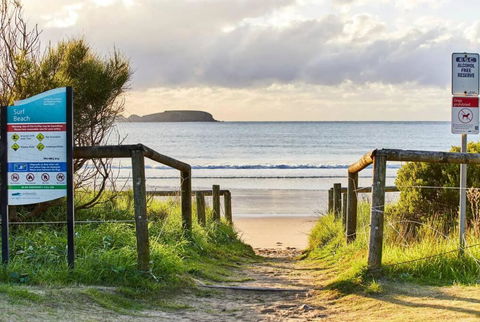 Rare Broulee Beachfront House - Accommodation Port Macquarie 0