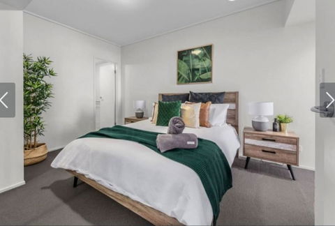 AU1 - Long Stay W Balcony RiverViews Fast WiFi - Accommodation Port Macquarie 2