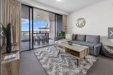 AU1 - Long Stay W Balcony RiverViews Fast WiFi - Accommodation Port Macquarie 0
