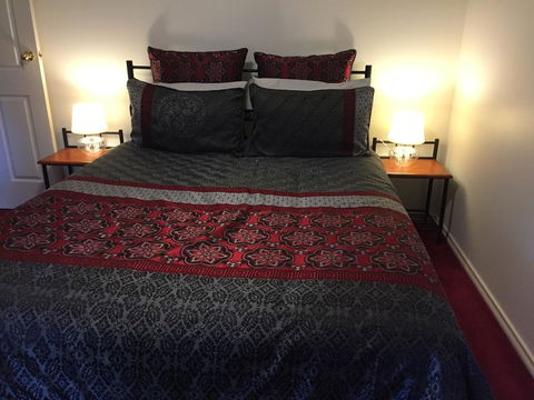 Auburn Hideaway Clare Valley - Accommodation Port Macquarie 3