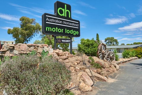 Australian Homestead Motor Lodge - Accommodation Port Macquarie 0