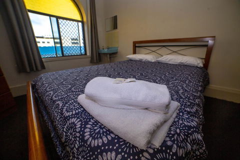 Australian Hotel - Accommodation Port Macquarie 1