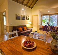 Autumn Abode Cottages - Accommodation Port Macquarie