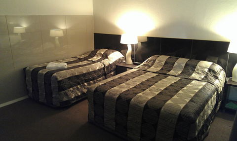 Avalon Motel - Accommodation Port Macquarie 0