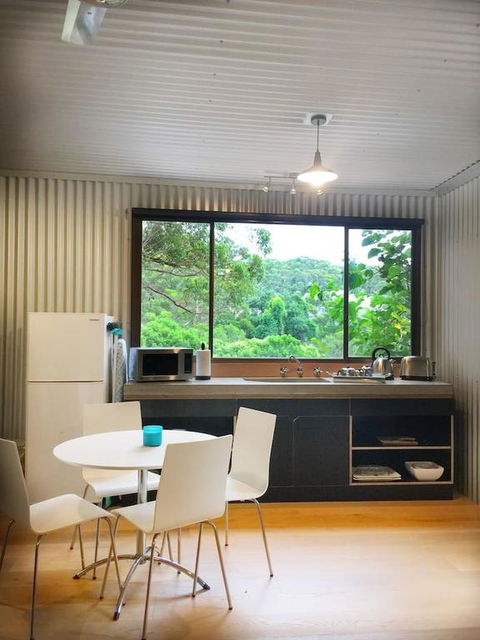 Avoca Beach And Bush - Accommodation Port Macquarie 3