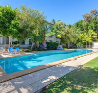 Baden 42 - Rainbow Shores Ground floor unit air conditioned overlooking outdoor spa - Accommodation Port Macquarie
