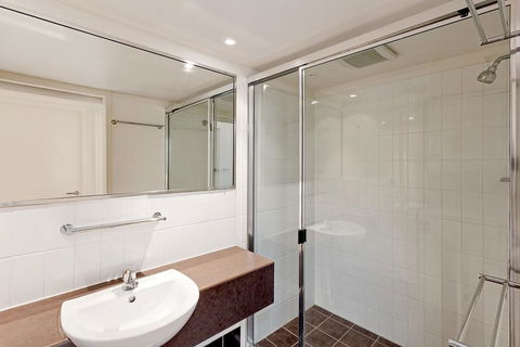 Baden 74 - Rainbow Shores, Top Floor, Air Conditioned Unit, Walk To Beach - Accommodation Port Macquarie 2