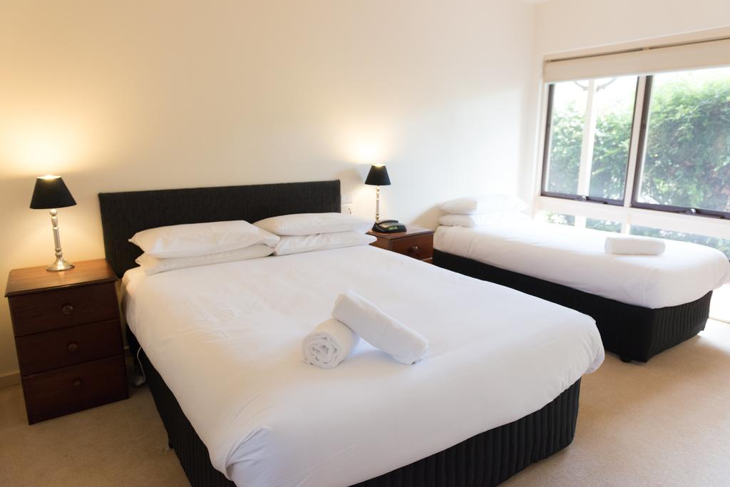 Lamplough VIC Accommodation Port Macquarie