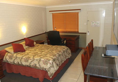 Barcaldine Country Motor Inn - Accommodation Port Macquarie 2