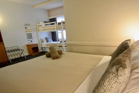 Barclay On View - Accommodation Port Macquarie 1