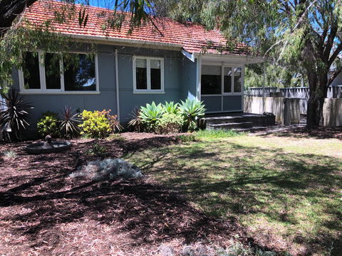 Barefoot Beach Cottage - Busselton - Accommodation Port Macquarie 3
