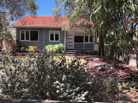 Barefoot Beach Cottage - Busselton - Accommodation Port Macquarie 2