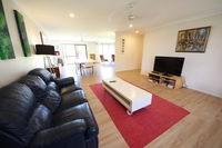 Barefoot Bungalow at Hat Head