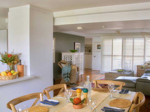 Barefoot' 7/44 Marine Drive - Fabulous Fingal Bay - Accommodation Port Macquarie 1