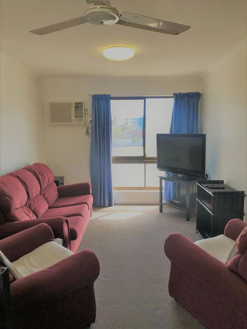 Bargara Beach Motor Inn - Accommodation Port Macquarie 3