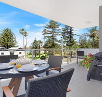 Bathers at the Beach - across from Surf Beach - Accommodation Port Macquarie
