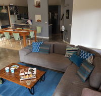 Bay Breeze Holiday Home - Accommodation Port Macquarie