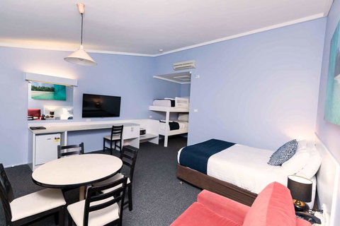 Bay Hotel Motel - Accommodation Port Macquarie 1