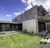 Bay Retreat - Accommodation Port Macquarie