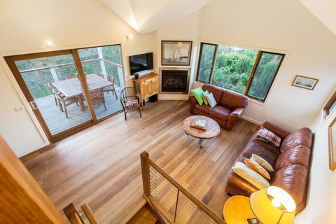 BAY VIEWS ON MANNA - DROMANA - Accommodation Port Macquarie 1