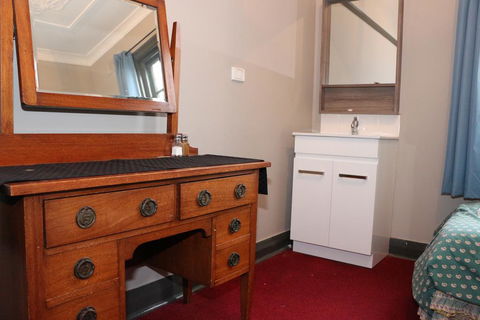 Bayview Hotel - Batemans Bay - Accommodation Port Macquarie 1