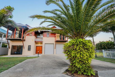 Beach Fansea - Accommodation Port Macquarie 1