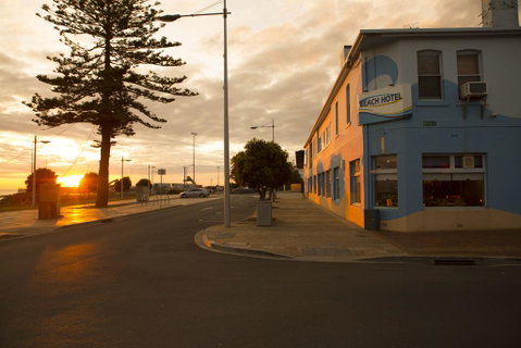 Beach Hotel - Accommodation Port Macquarie 0