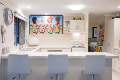 Beach House Getaway 2 - Accommodation Port Macquarie 2