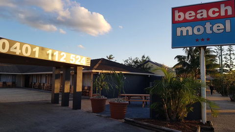 Beach Motel Woolgoolga - Accommodation Port Macquarie 1