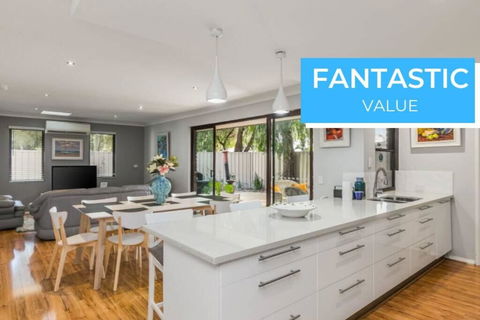 Beach Retreat Quinns Rocks - Accommodation Port Macquarie 0
