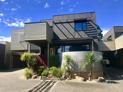 Beach Retreat Townhouse - Accommodation Port Macquarie 0