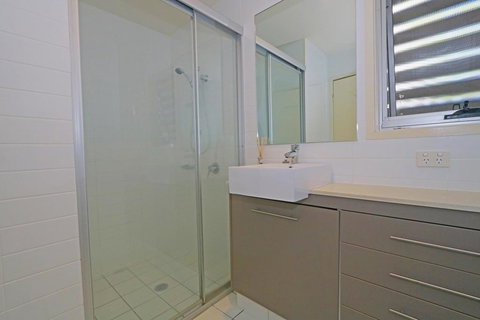 Beach Shack 24 Casuarina - Accommodation Port Macquarie 3