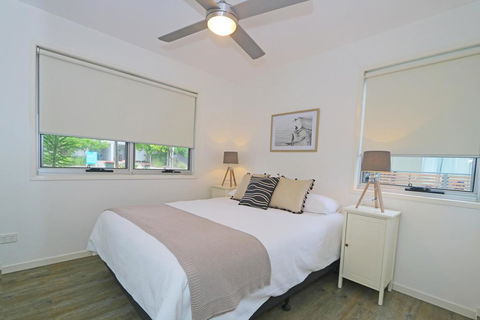 Beach Shacks #1 Casuarina - Accommodation Port Macquarie 1
