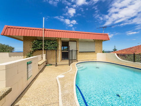Beachfront Apt With Private Pool - Accommodation Port Macquarie 2
