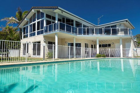 Beachfront Escape - Accommodation Port Macquarie 0