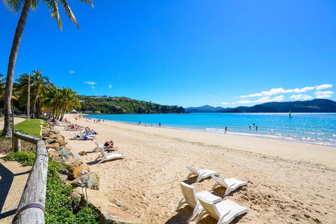 Beachfront Hamilton Island - Accommodation Port Macquarie 2