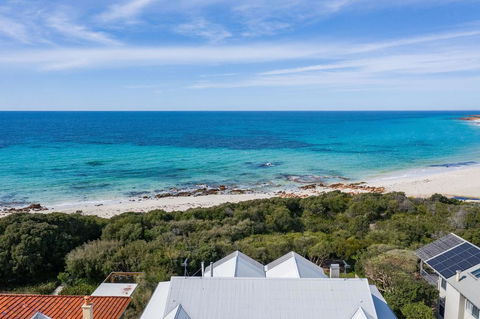 Beachfront On Eagle Bay - Accommodation Port Macquarie 0